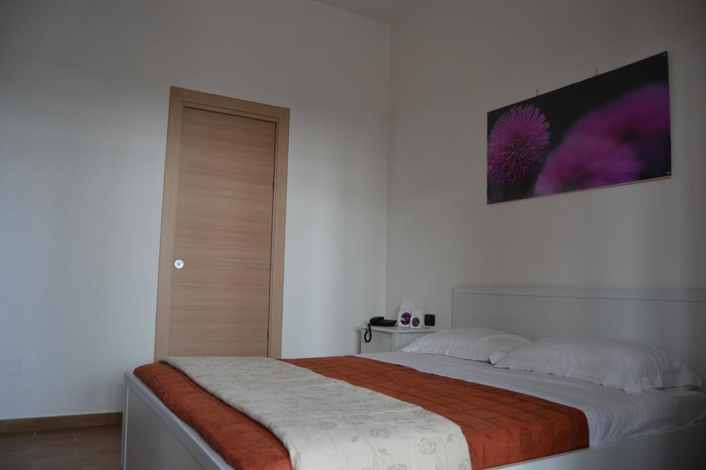 Zia Bi Bed And Breakfast Naples Room photo
